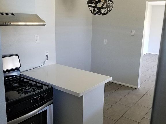 4th image of 2422 N 20th Ave
