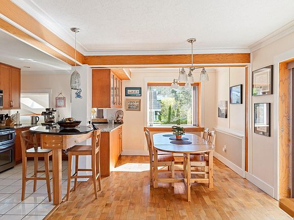 5th image of 1209 Palmer Rd