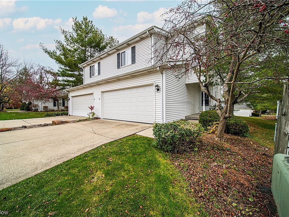 1st image of 403 E Barrington Dr