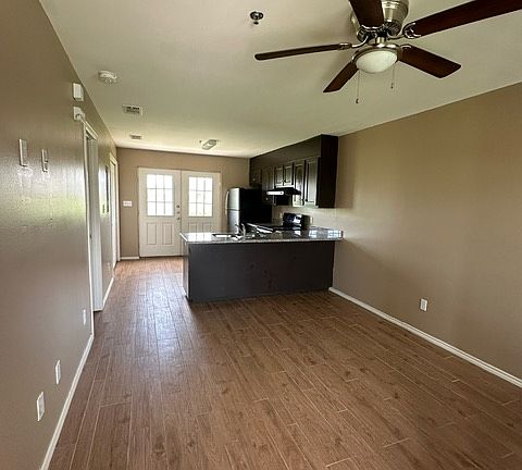 2nd image of 1202 W Carmen Ave Unit 3