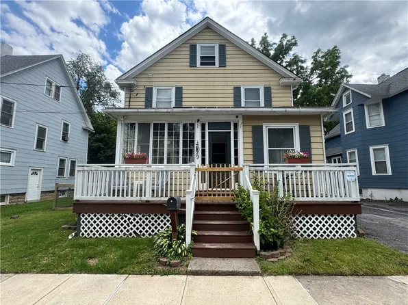 29 Argyle St, Geneva, NY 14456