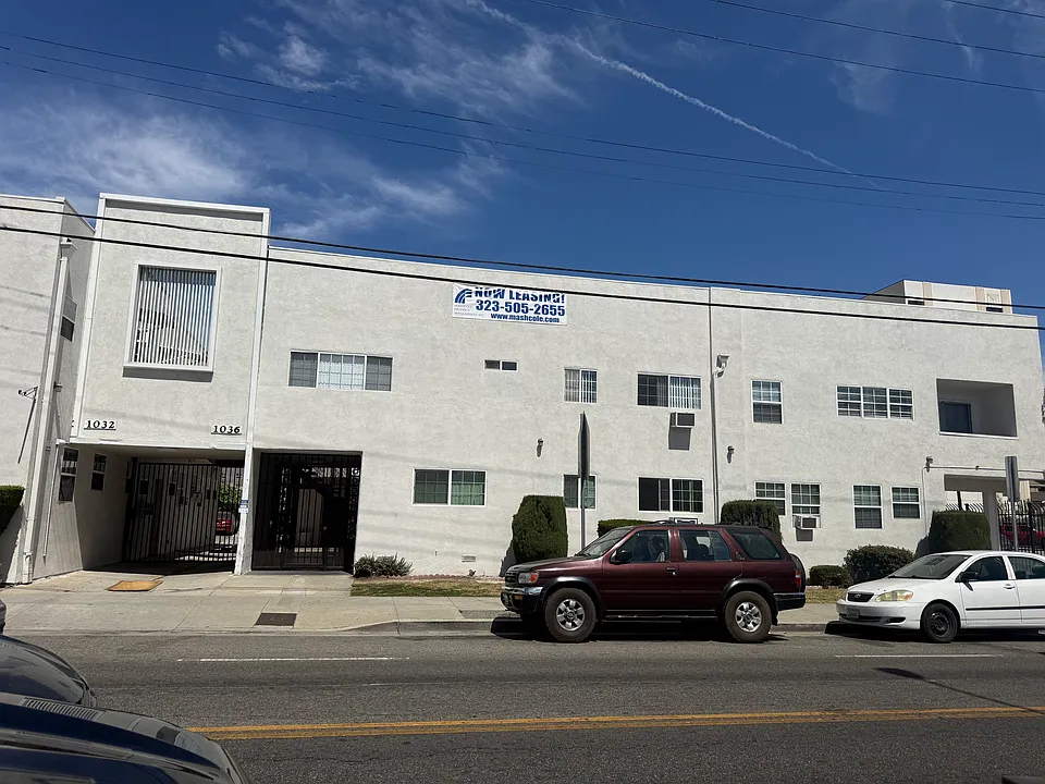 1032 S Normandie Ave #101