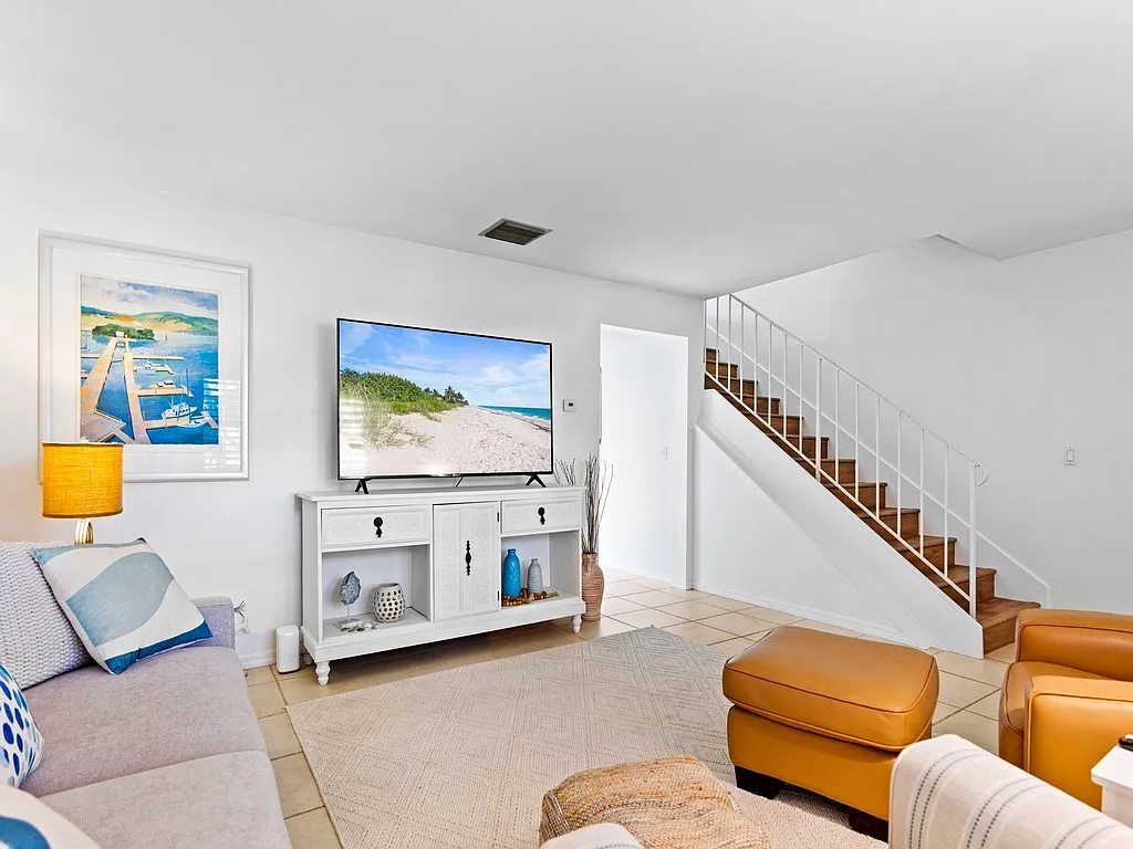 2 bed, 2.5 bath, $3,500 — Photo 4