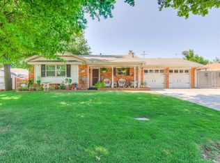 202 Cherrywood Dr, Midwest City, OK 73110