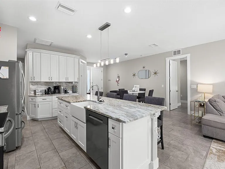 279 Avalon Rd — Photo 14