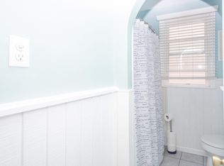 396 Fairway Ter, Philadelphia, PA 19128