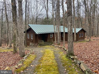 122 Pleasant Valley Dr, Lost City, WV, 26810