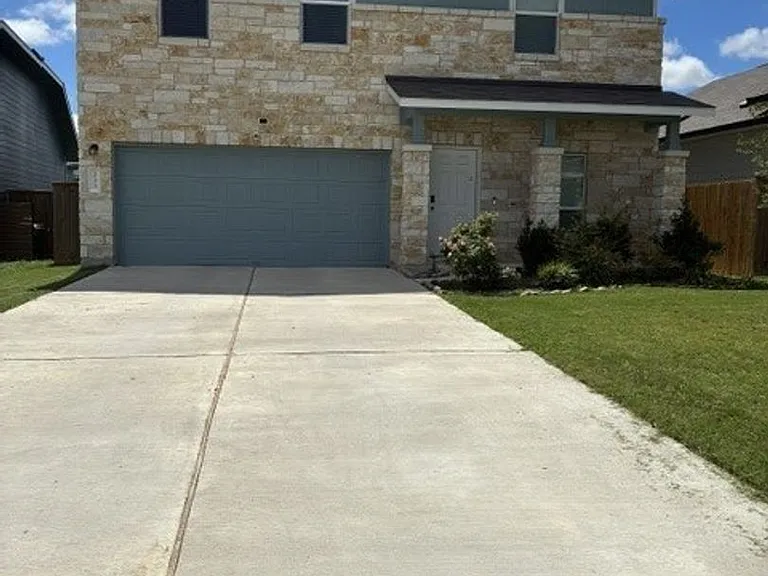 233 Perfect World Loop — Photo 3