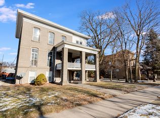 310 E Washington St, Morris, IL 60450