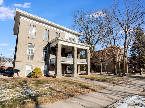 310 E Washington St, Morris, IL 60450