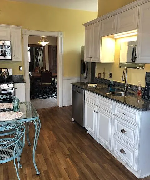 230 Lakeland St — Photo 3