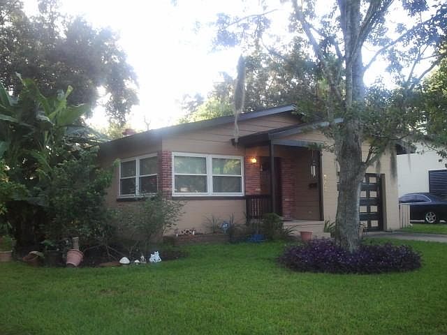 1st image of 302 Cambridge Blvd