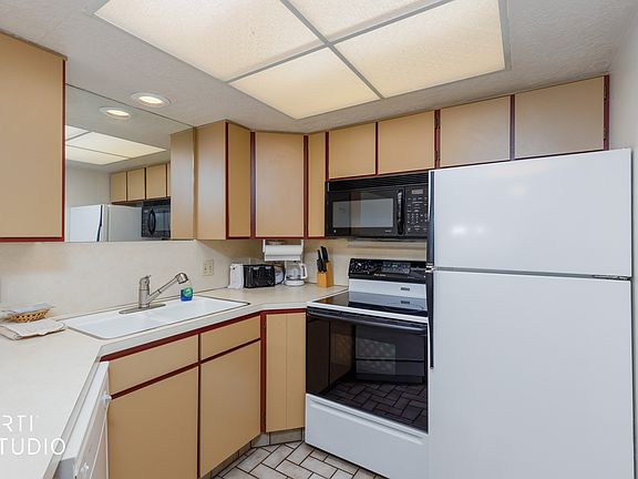 5th image of 3815 N Wolf Creek Dr #102