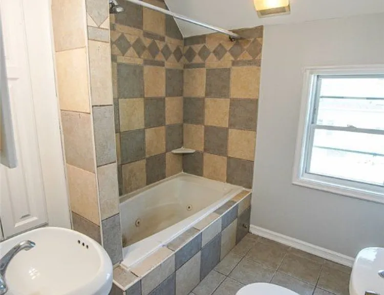 49 Barbara Pl #2 — Photo 5