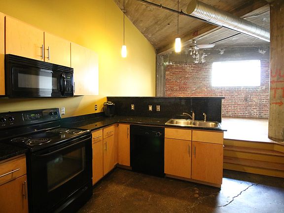 2nd image of 203 Hull St APT 4D