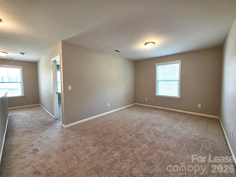 2053 Pine Siskin Ct — Photo 22