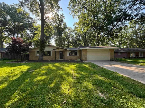3232 Chancellor Dr, Fort Wayne, IN 46815