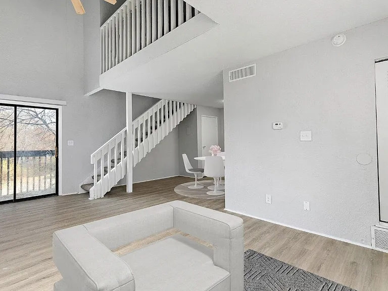 Hillcrest Estates — Photo 11