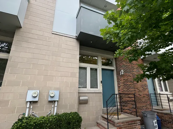 412 N Front St, Philadelphia, PA 19123