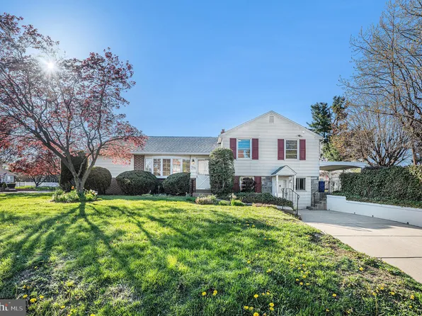 3839 Chalfont Dr, Philadelphia, PA 19154