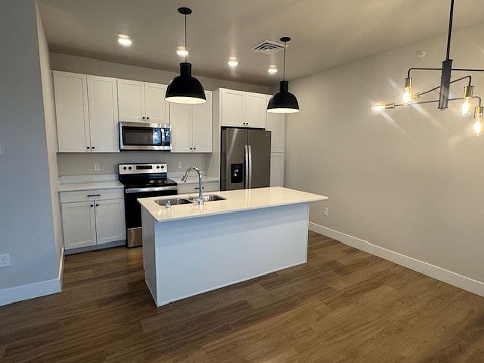 1st image of 1605 Annafeld Pkwy E #302
