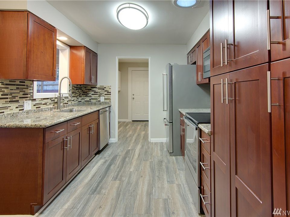 2nd image of 8315 104th St SW