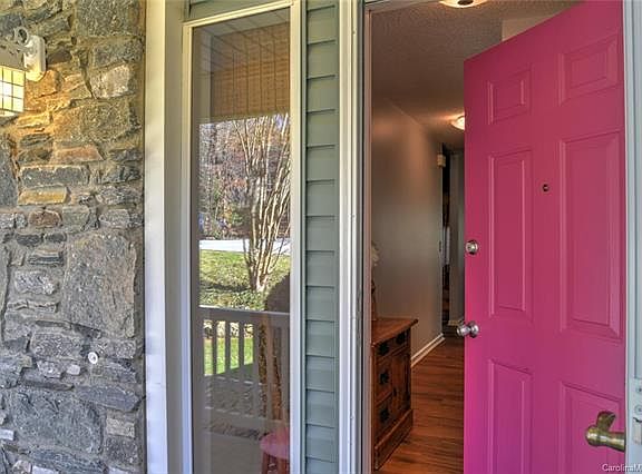 5th image of 707 W Saint Johns Way