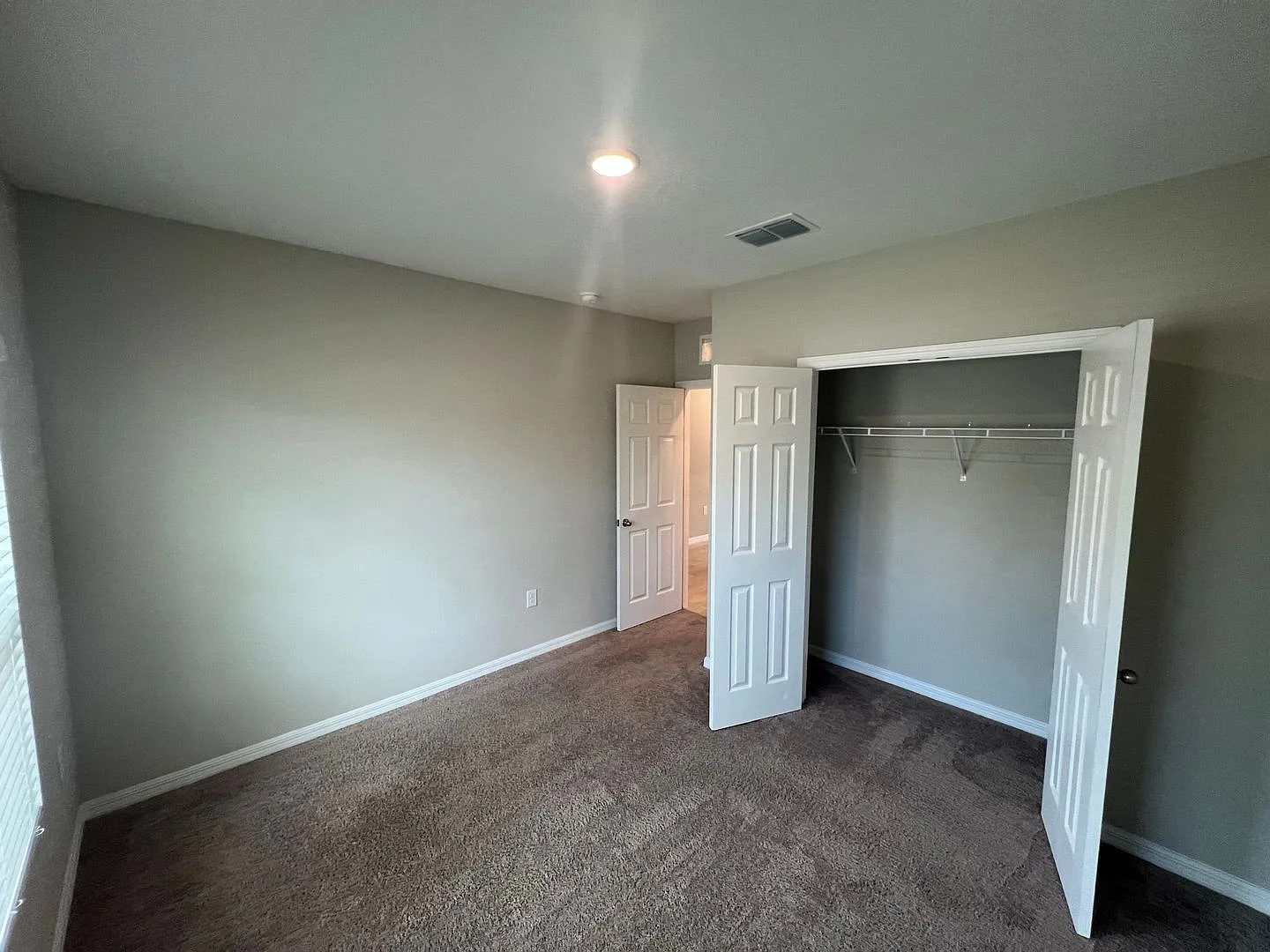 Modern 5BR/3BA Home with Resort Amenities in Crosswind Point! — Photo 4