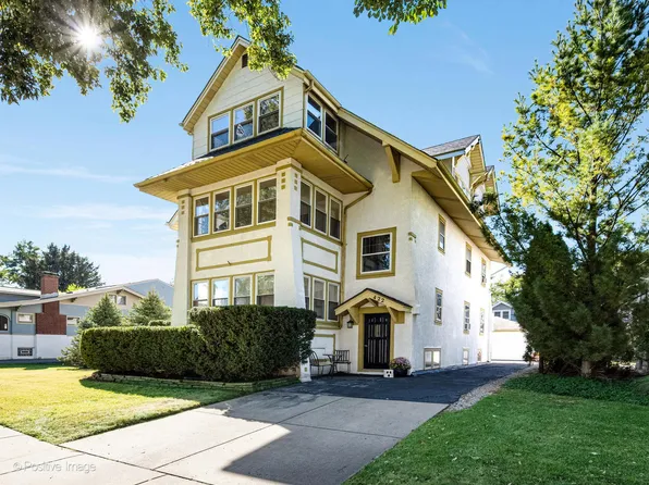 422 S Madison Ave, La Grange, IL 60525