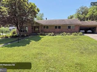 5800 Plainview Rd, Bethesda, MD 20817