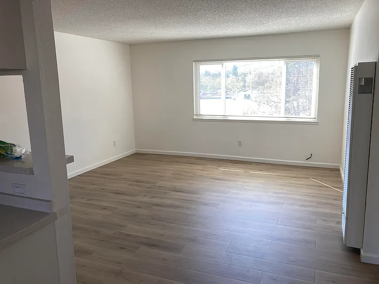 201 C St #3 — Photo 2