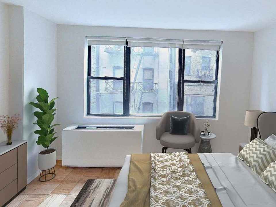 2nd image of 230 E 9th St #R2