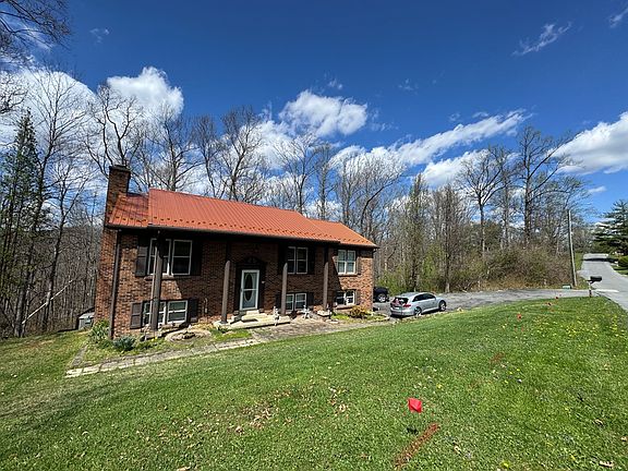2nd image of 1506 Round Hill Rd