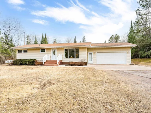 1472 Spring Lake Rd, Cloquet, MN 55720