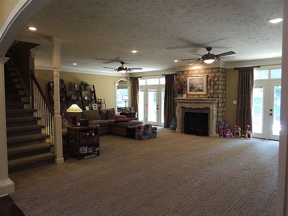 4th image of 1255 Thorntree Dr