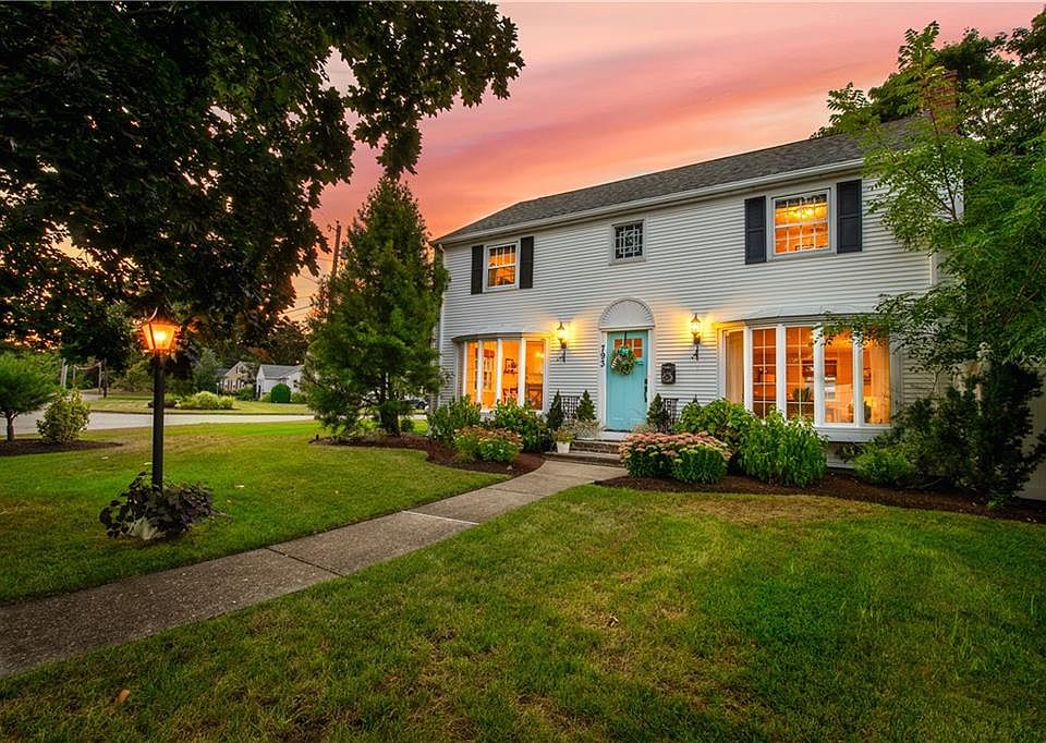 1st image of 793 Namquid Dr