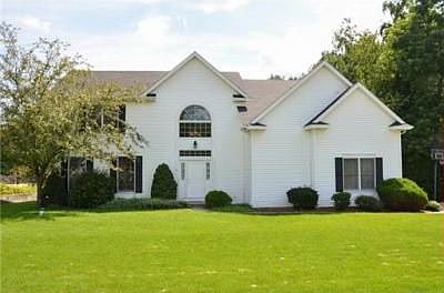 1st image of 52340 Clarendon Hills Dr