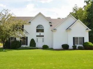 52340 Clarendon Hills Dr, Granger, IN