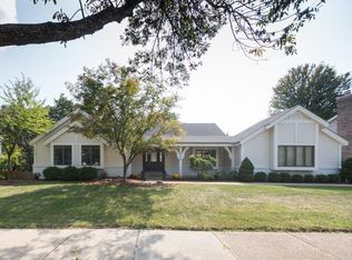 16230 Pepper View Ct, Chesterfield, MO 63005