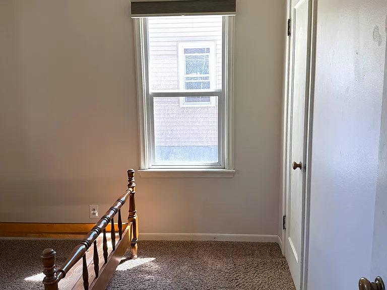 1415 E Thurston Ave — Photo 7
