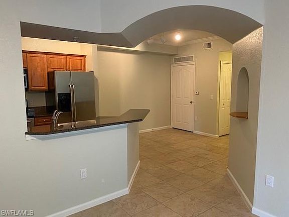 5th image of 12965 Positano Cir APT 104