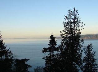 3515 S East Camano Dr, Camano Island, WA 98282