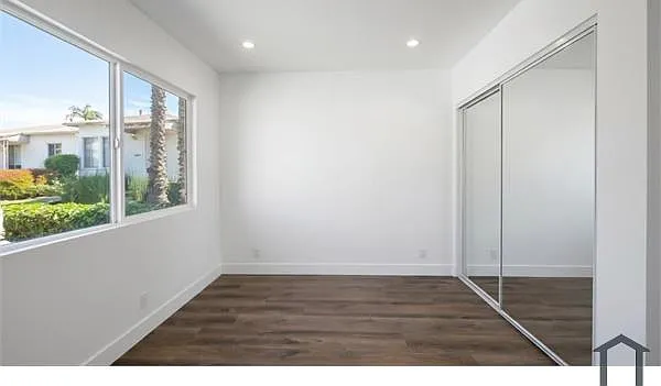 432 W Regent St #K — Photo 10