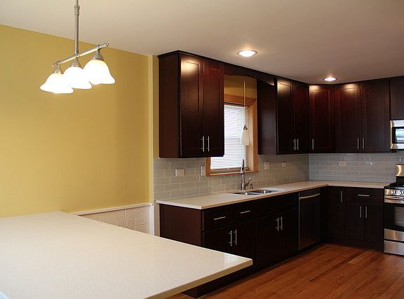 3rd image of 4851 N Natoma Ave