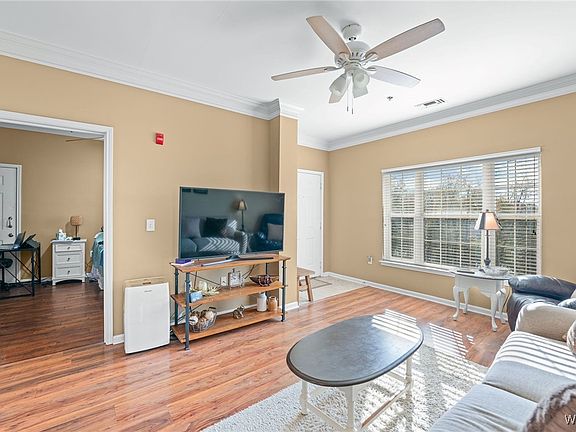 5th image of 303 Helen Keller Blvd APT A303
