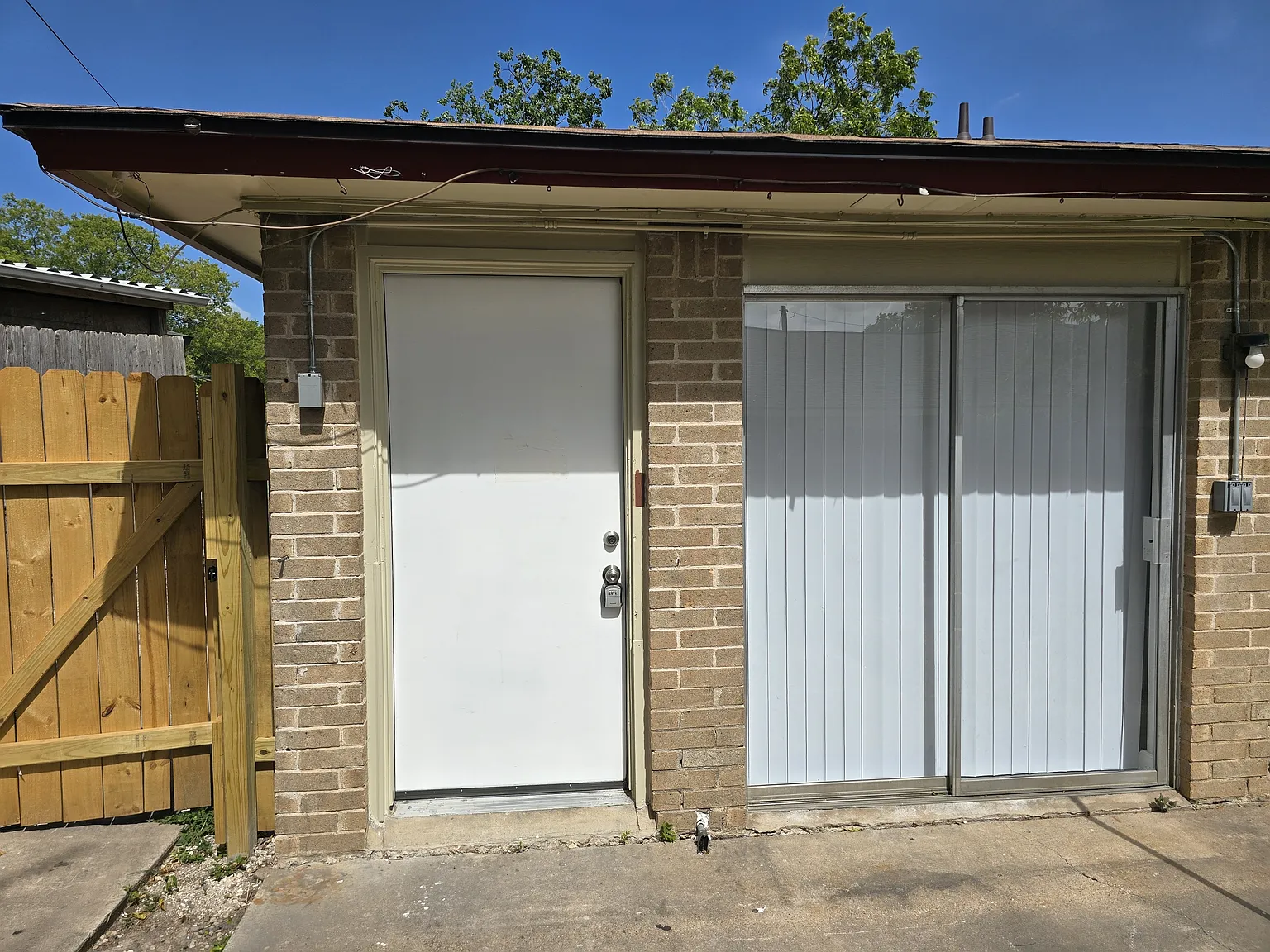 202 Northcrest Circle - D — Photo 2