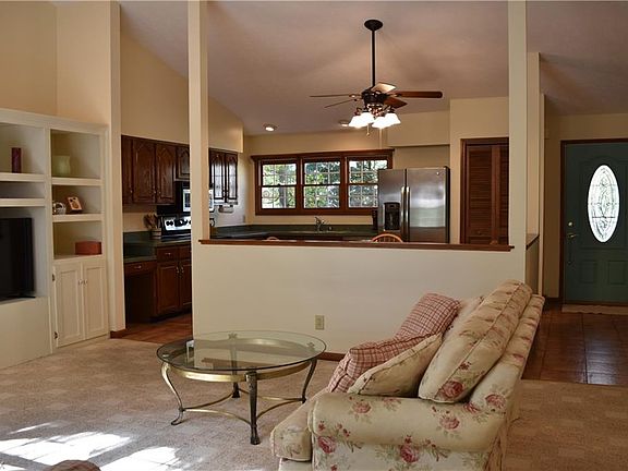 4th image of 274 S Oval Dr #S