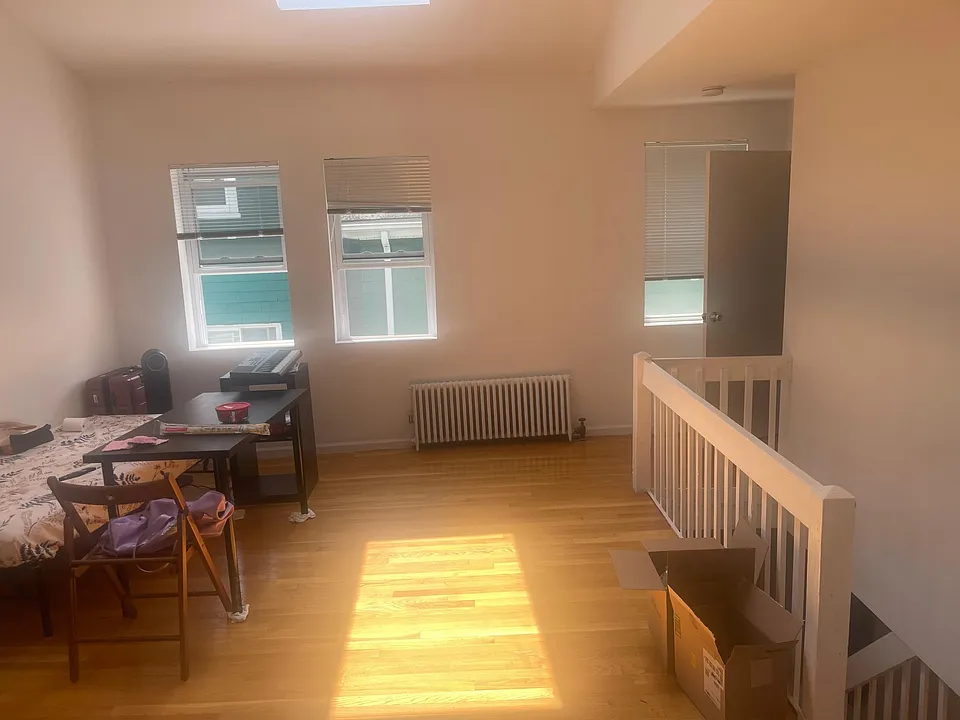 10 Shepard St #1