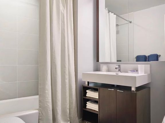 4th image of 501 N Lake Shore Dr #1614