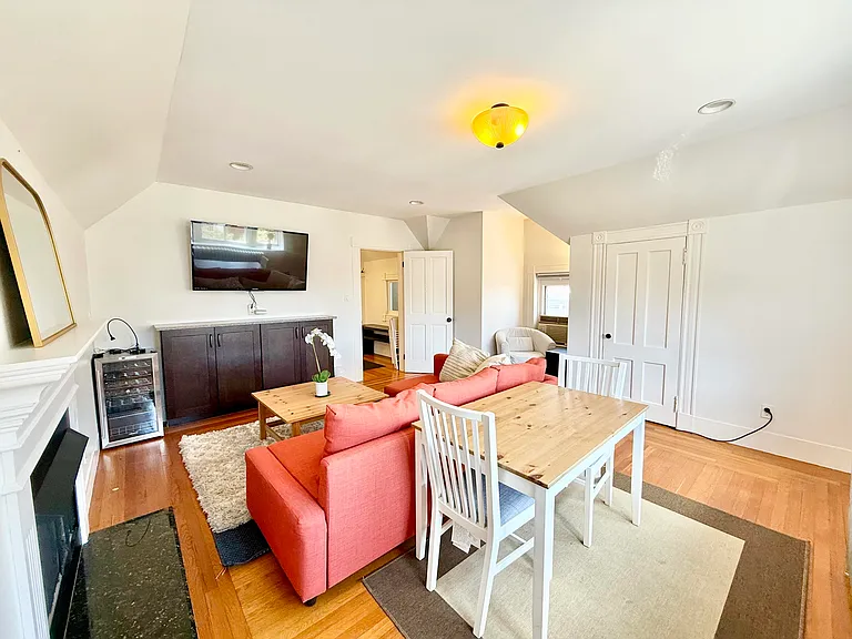 392 Orange St #3 — Photo 3